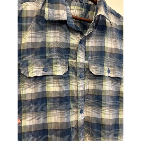 Swisstech Men’s Short Sleeve Plaid Button-Up Shirt- size large - Picture 8 of 11